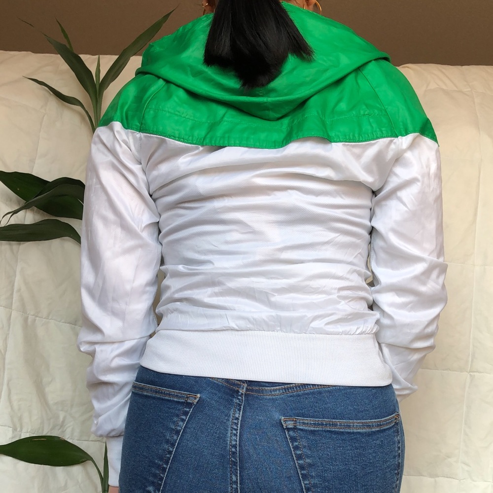 Nike Windbreaker - Picture 2 of 4